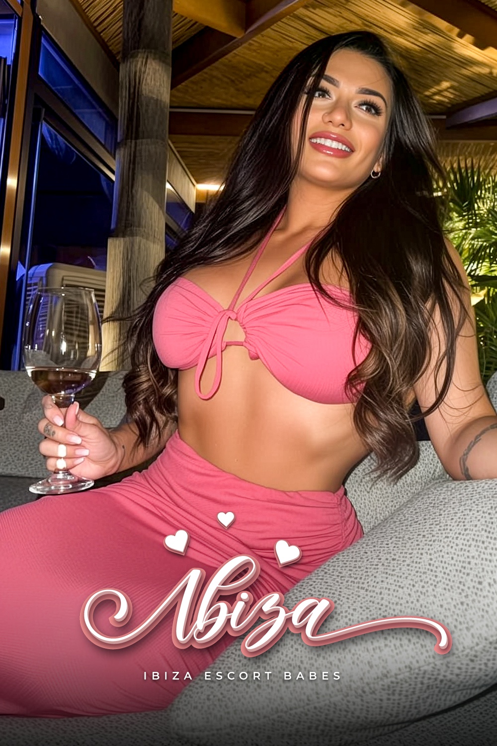Get the best massage in Ibiza - Book Bella for top escort service with services like Bachelor Parties, Escort for Couples, Massage, Private Parties, Service for Men, and Service for Women.