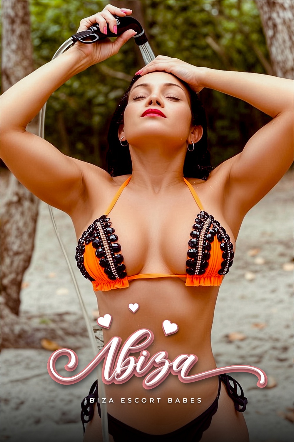 Get the best massage with Cloe in Ibiza - Perfect for Bachelor Parties, Couples, Private Events, and more.