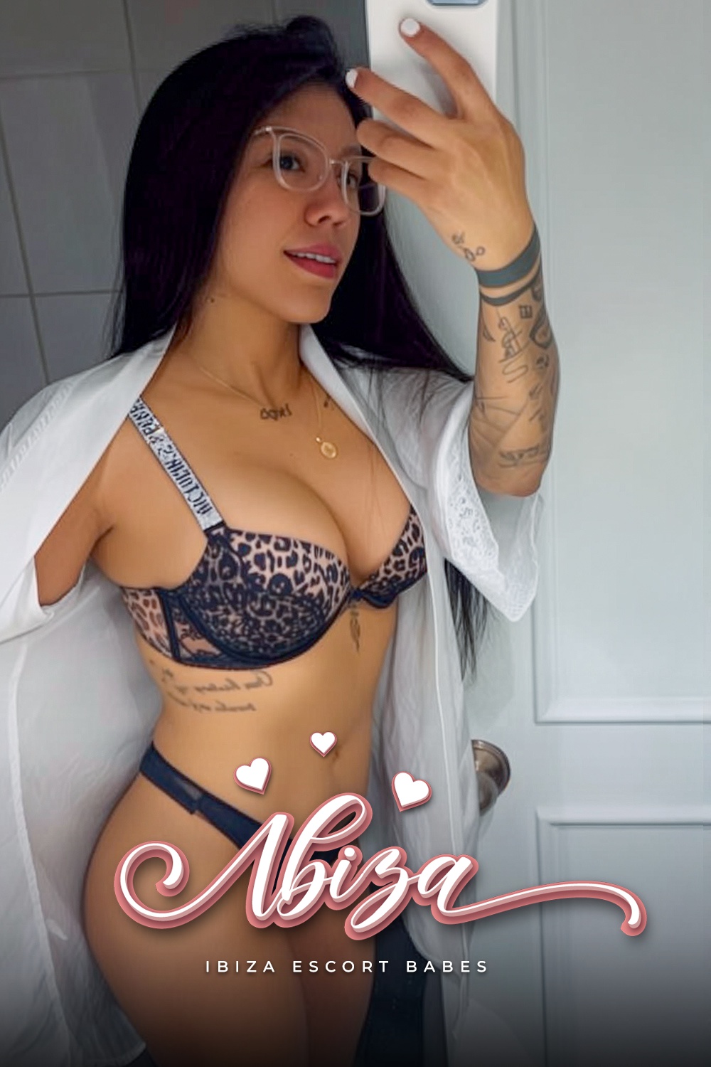 Book Lorena top Ibiza escort service